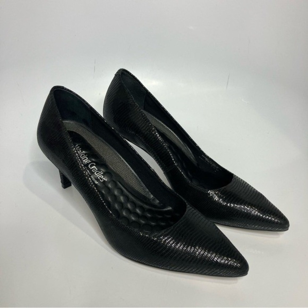 Walking cradles pointed toe pumps heels black‎ embossed leather women's size 7.5